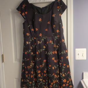 Eshakti Scoop Neck Dress